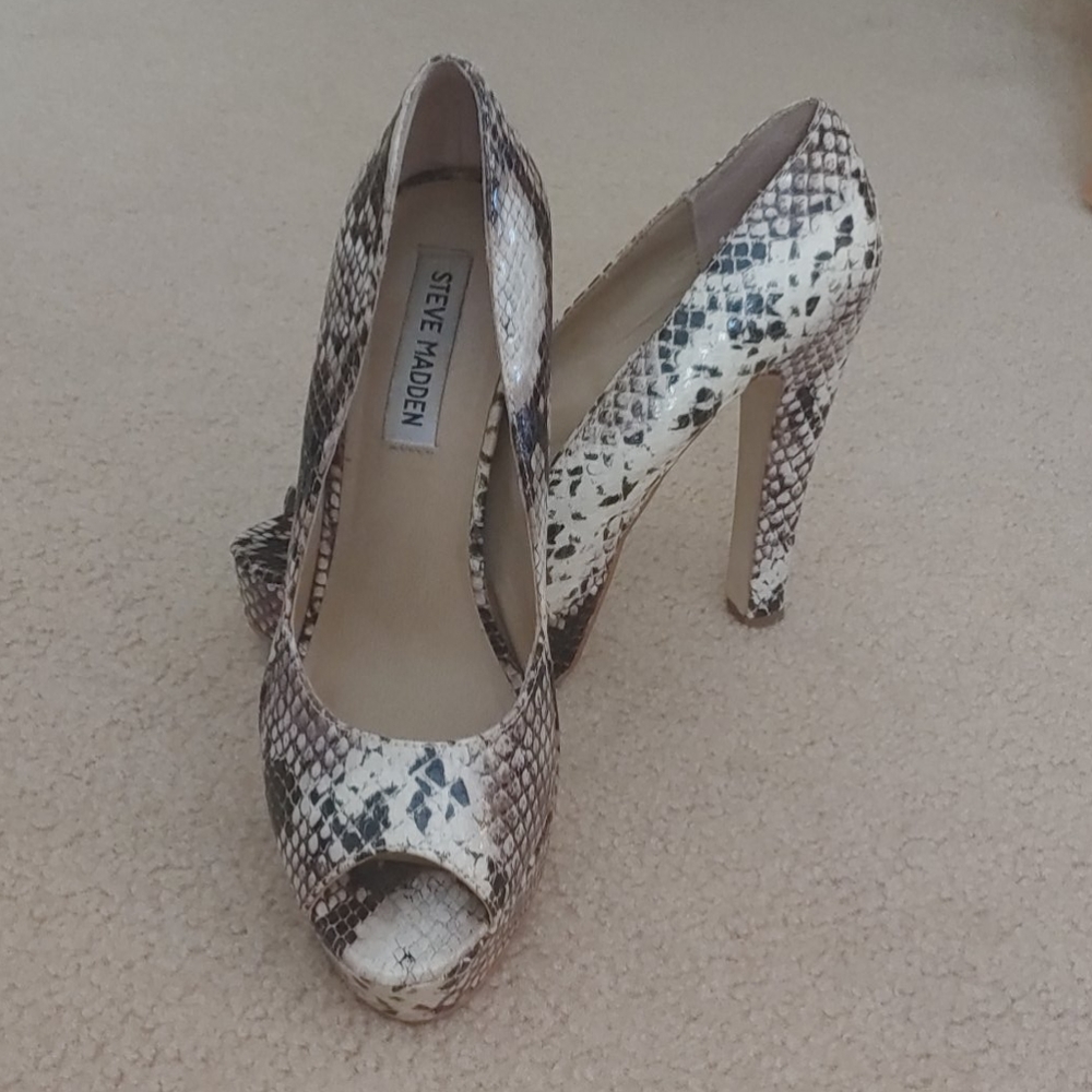 Steve Madden Women's Snakeskin Platforms Heels